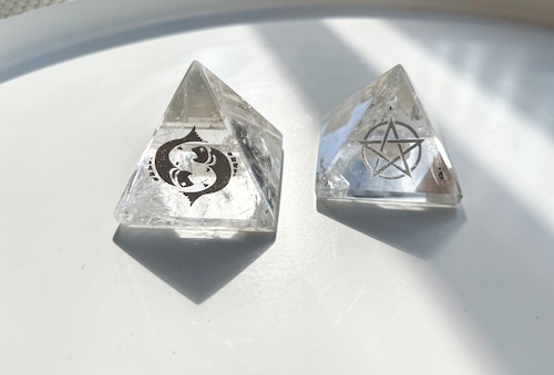 pyramid crystal quartz