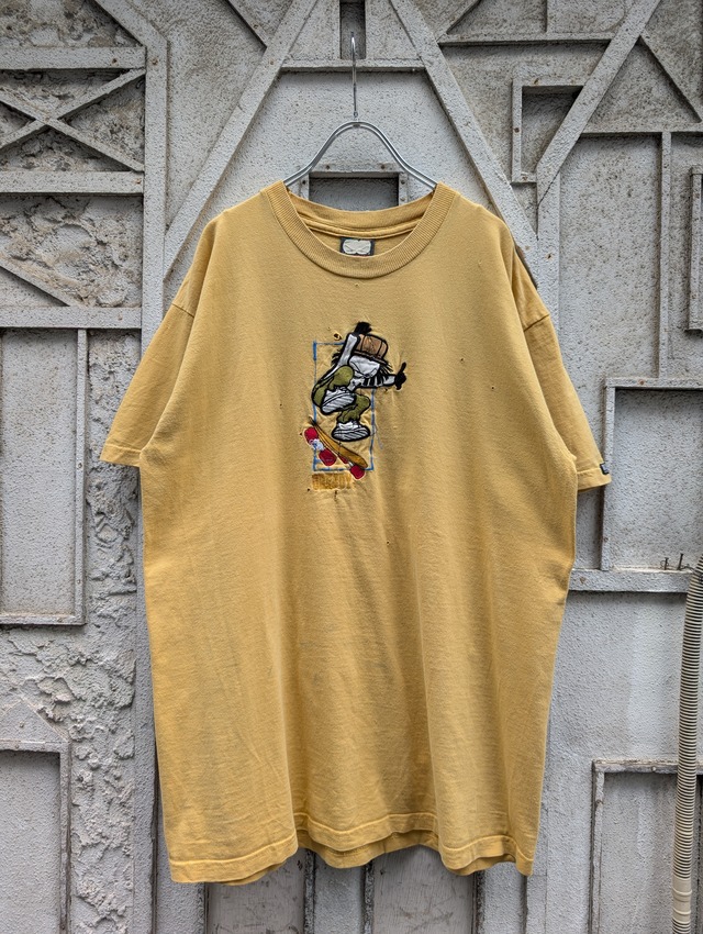 "SKATER" embroidery tee / made in ENGLAND