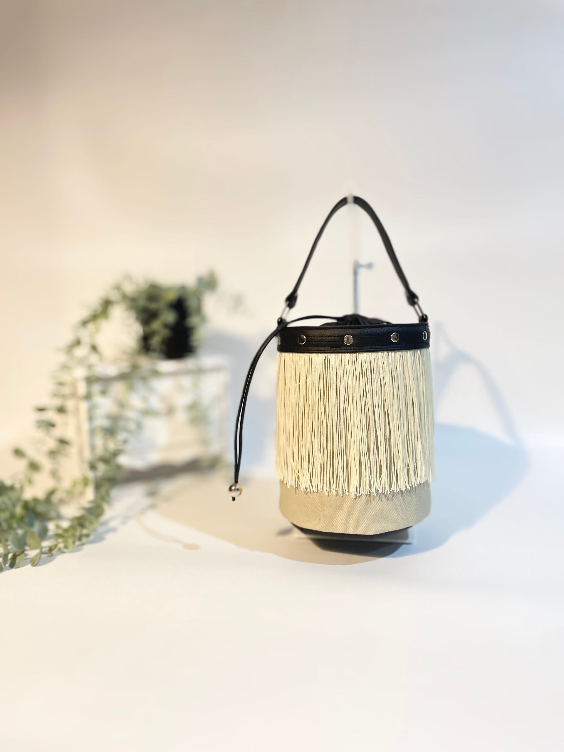 【歩くたびユラユラかわいいフリンジバッグ】/1B0323