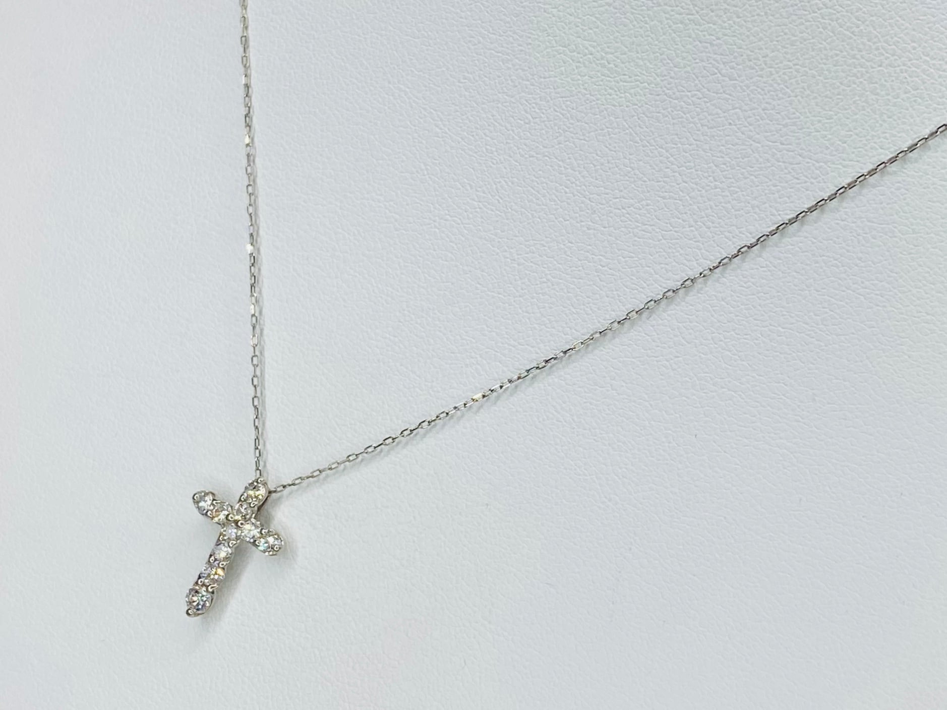 新品 Pt900/850 ダイヤ クロス 2連ネックレス 0.3ct&0.2ct