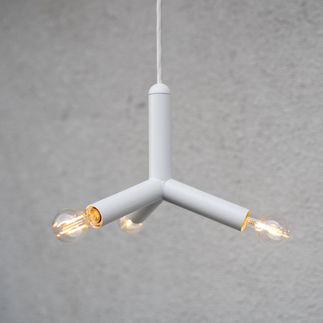 IDEE molecule White | トリノス-torinoth- | 新宿区神楽坂の