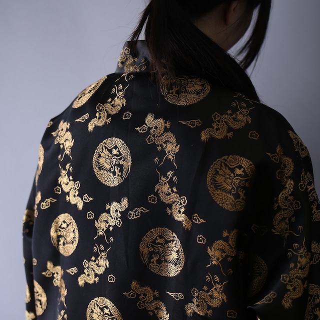 "black×gold×white" coloring dragon motif pattern over silhouette china shirt