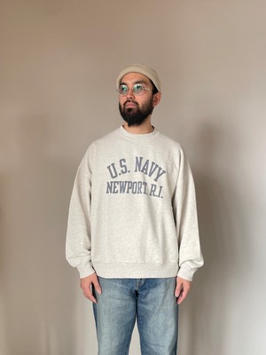 REMI RELIEF レミレリーフ【SP加⼯3⾶び裏⽑クルー(U.S. NAVY)日焼け＆ペンキ加工】