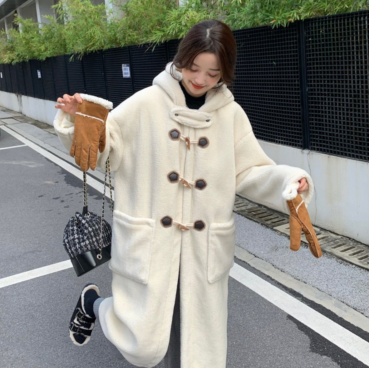 オールボア ダッフル ボア ロングコート ダッフルコート フード付き もこもこ ダボかわ アウター フェミニン カジュアル 可愛い 愛され Lamitte Deco トレンド 韓国ファッション ショップ Base店