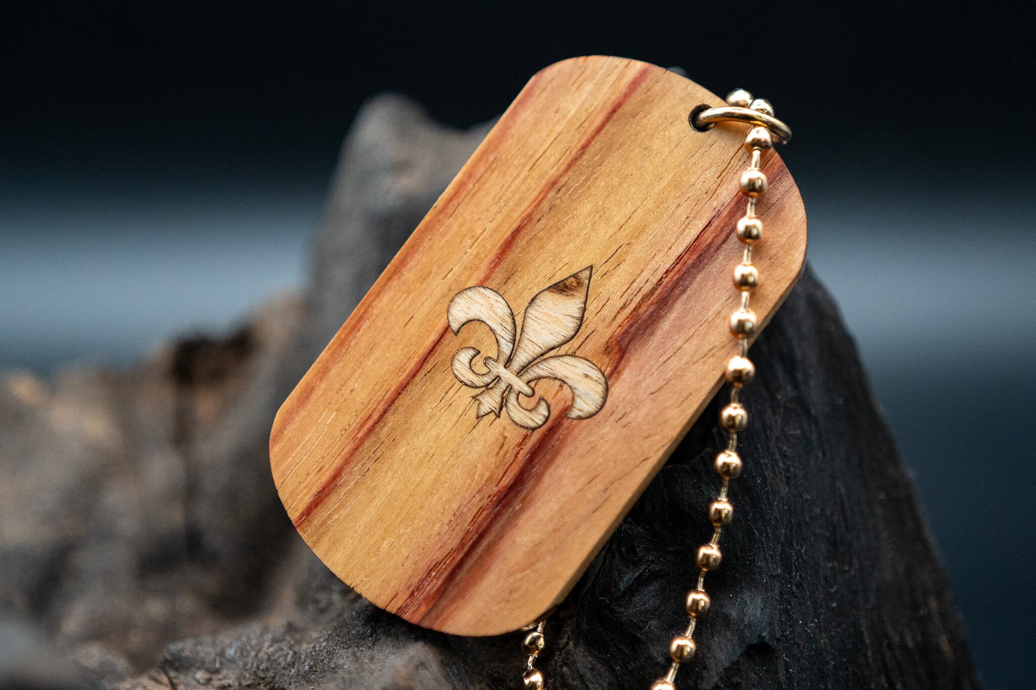 【 木材の女王】チューリップウッド ドッグタグ 象嵌 フルールドリス