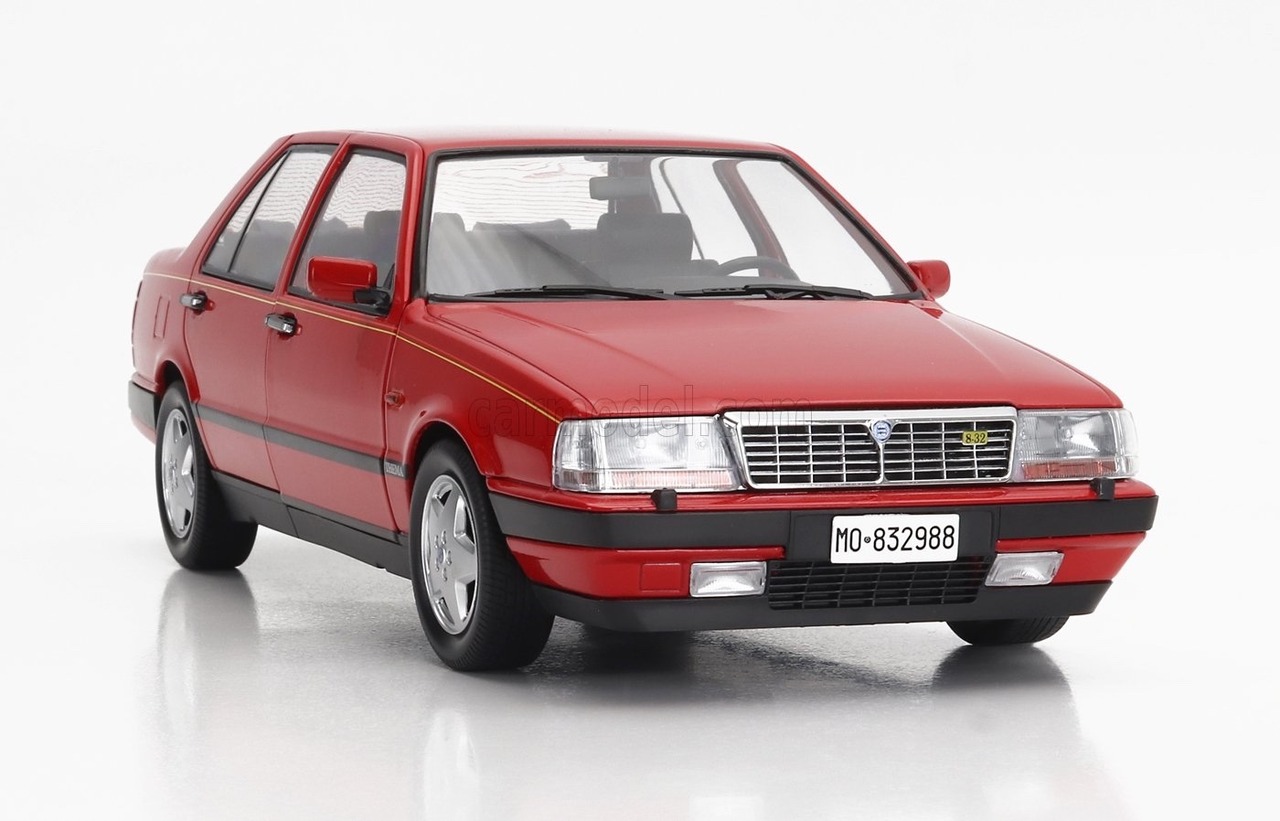 ミニカー 1/18 ランチア テーマ MITICA-DIECAST 1/18 LANCIA THEMA 