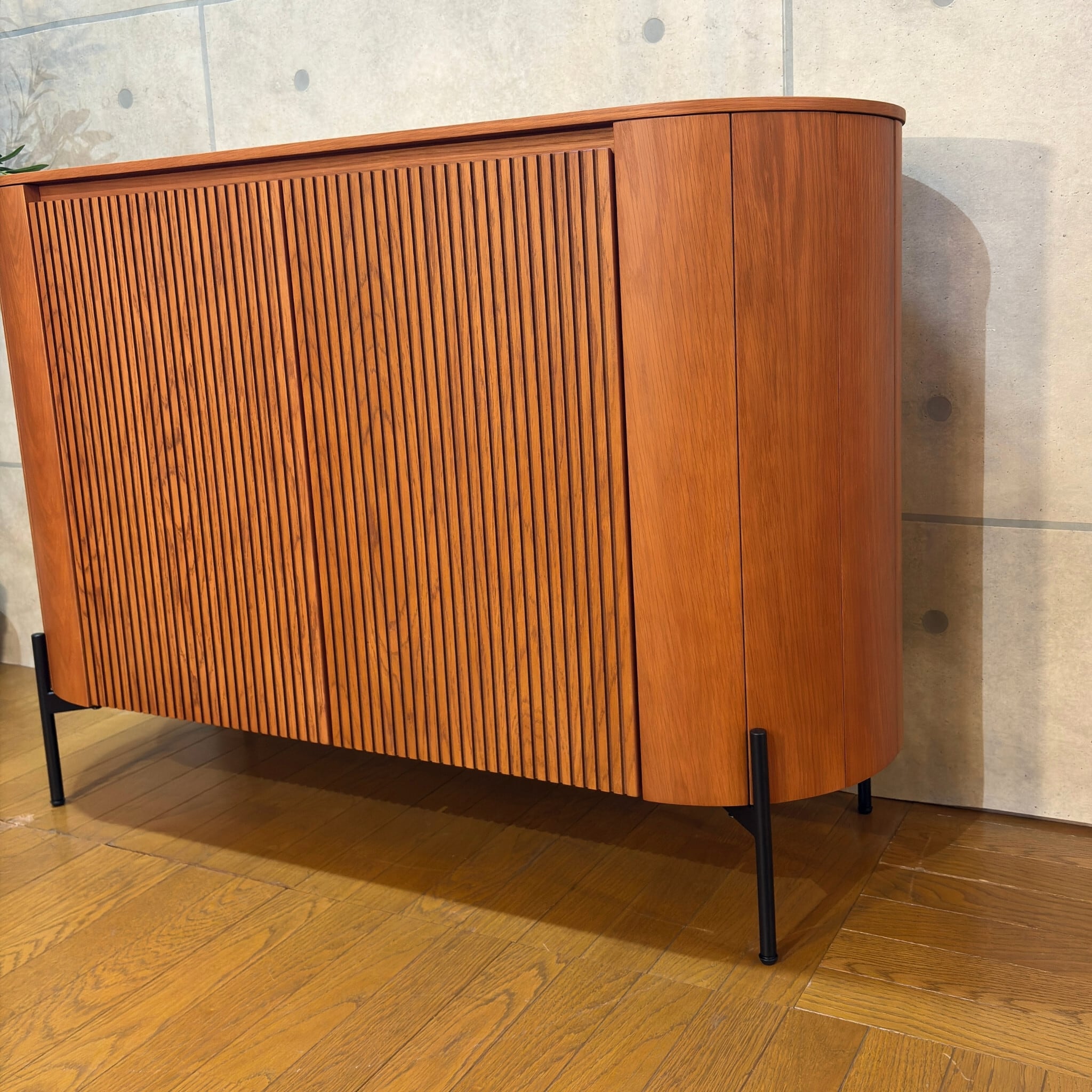 Contemporary / Oval Sideboard / オーバル型 サイドボード ローボード
