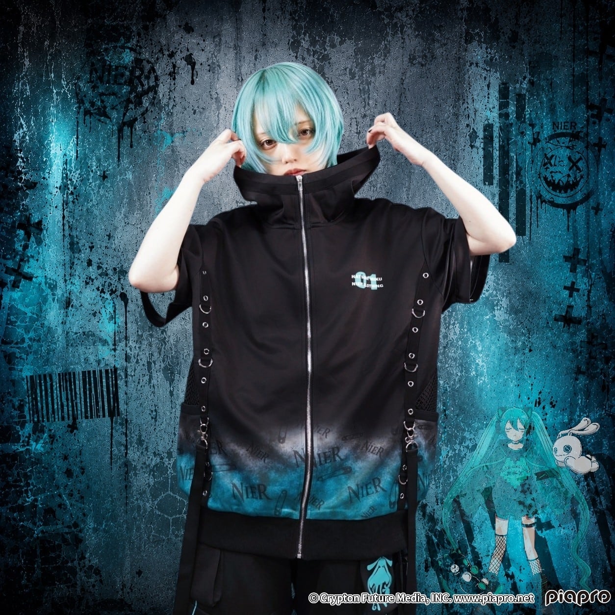 袖切り離し可能3WAY ZIP OUTER【初音ミク】☆缶バッジ4個付き | NIER