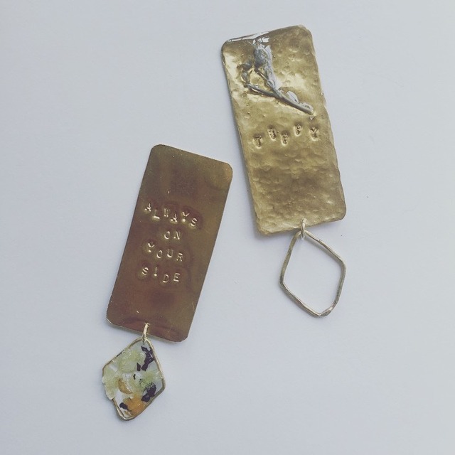 plate earrings / pierce