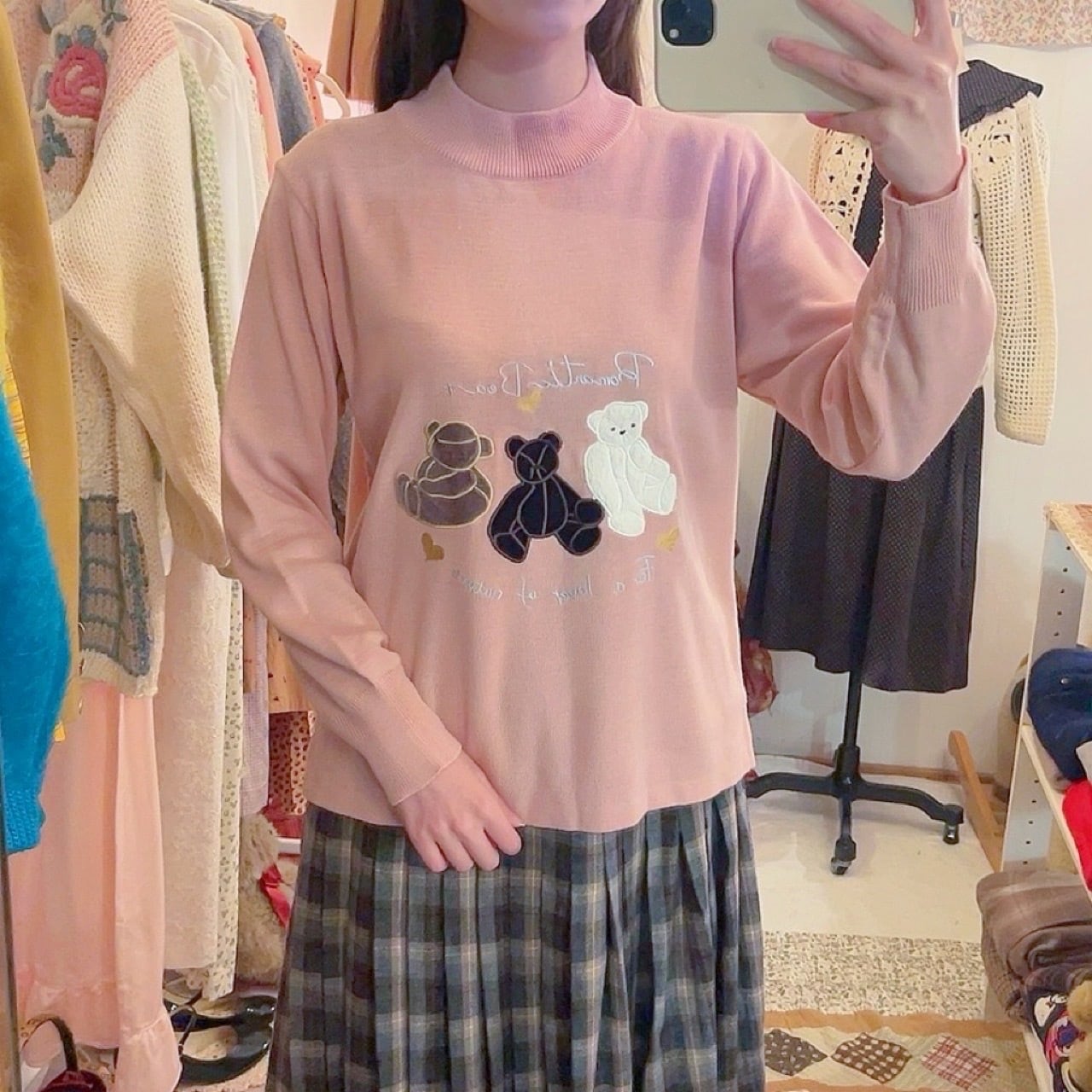 bear applique pink knit sweater