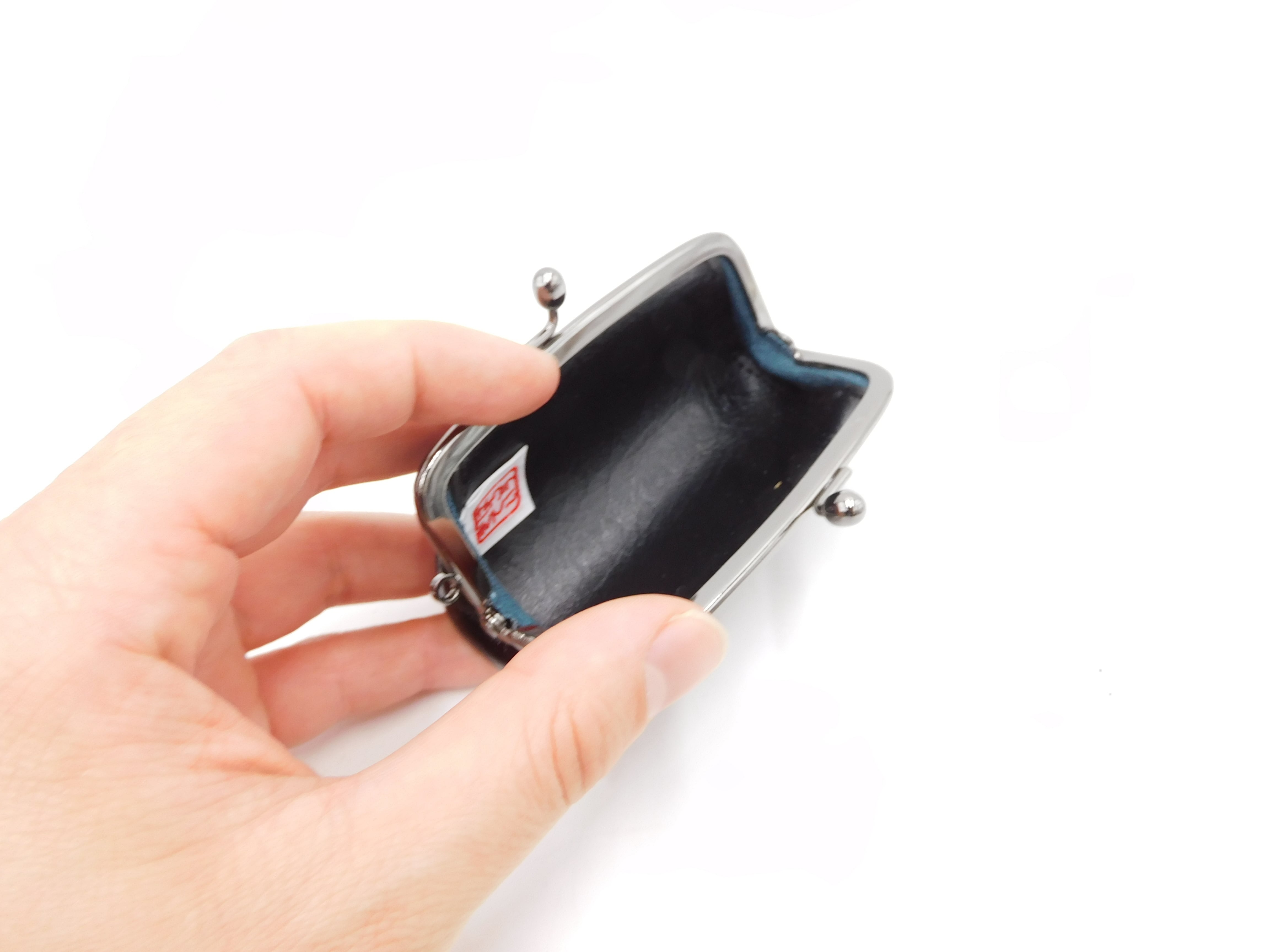 キティ印傳 印鑑ケース（がま口）桜柄 | 浅草前川印傳｜公式オンライン