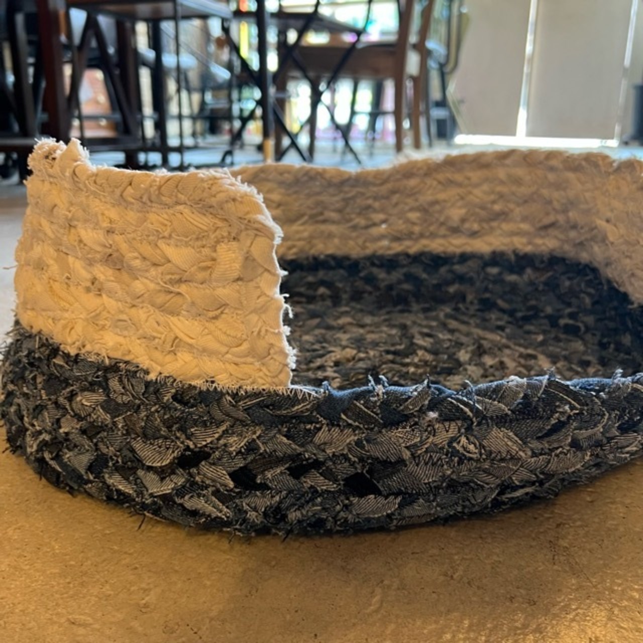 TOPANGA Homefurnishing　Recycled Multicolor Pet Rug  Blue Small　リサイクルマルチカラーペットラグブルー スモールサイズ　デニム　犬　猫　小型犬