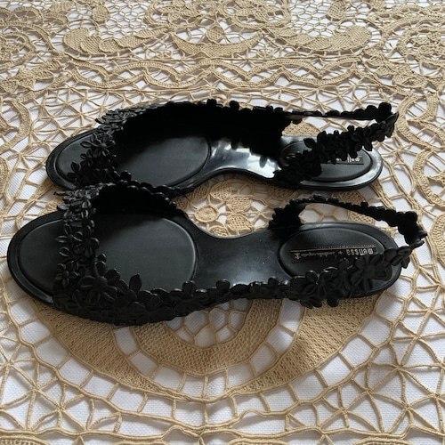 melissa ＋ isabela capeto rubber tongs sandals