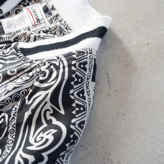 "Janeve" used Silk zip blouson