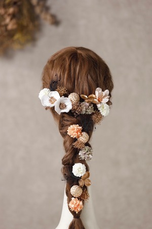 ツバキ和玉髪飾り　ホワイト　袴　振袖　成人式　ヘアドレス　ヘアパーツ　プリザーブドフラワー　ドライフラワーフラワー