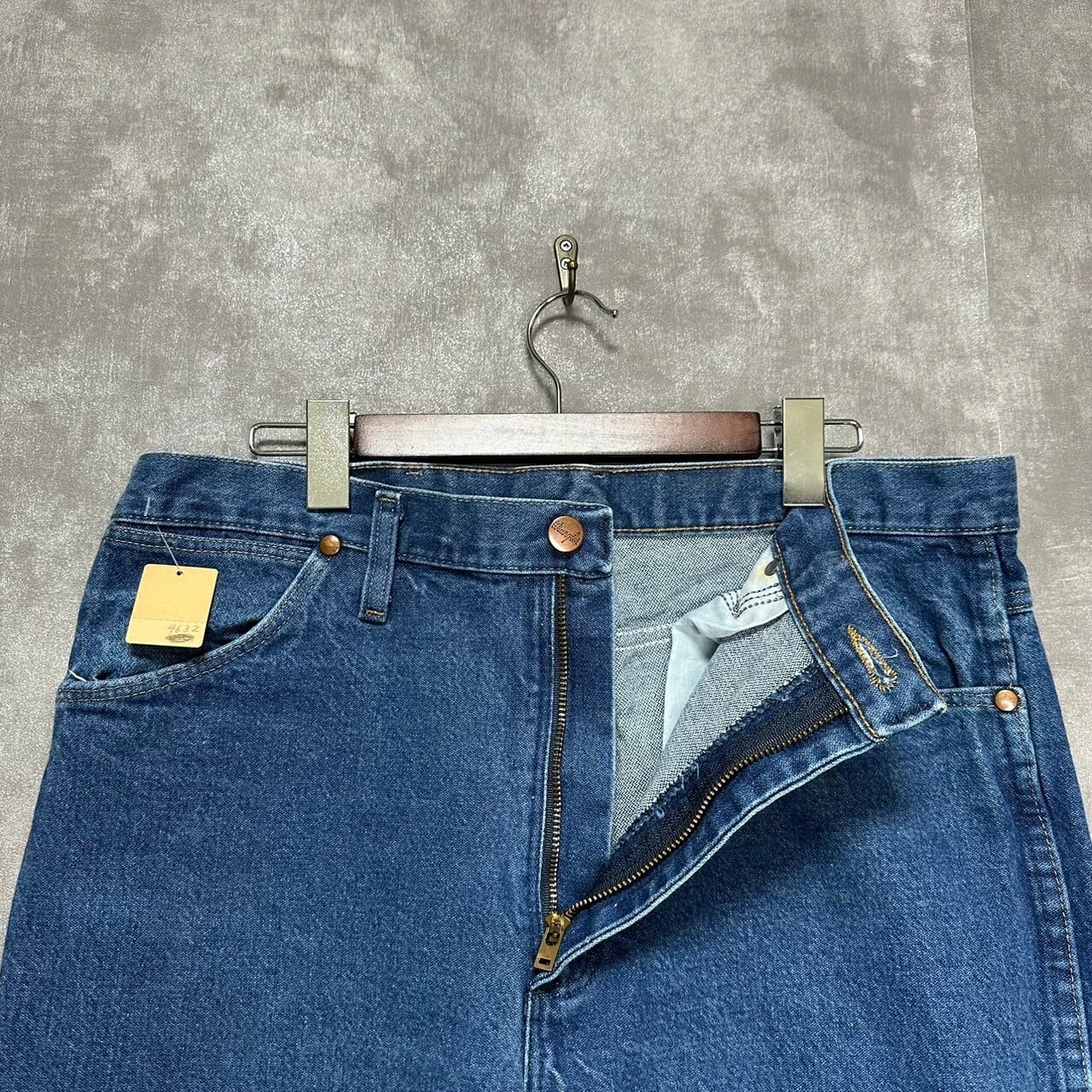 激レア　Wranglerリメイク　南京錠鍵つき　パッチワークデニムバッグ きっと俺は泣く」ロックスター盗難ギター 45年ぶり日本で再会へ