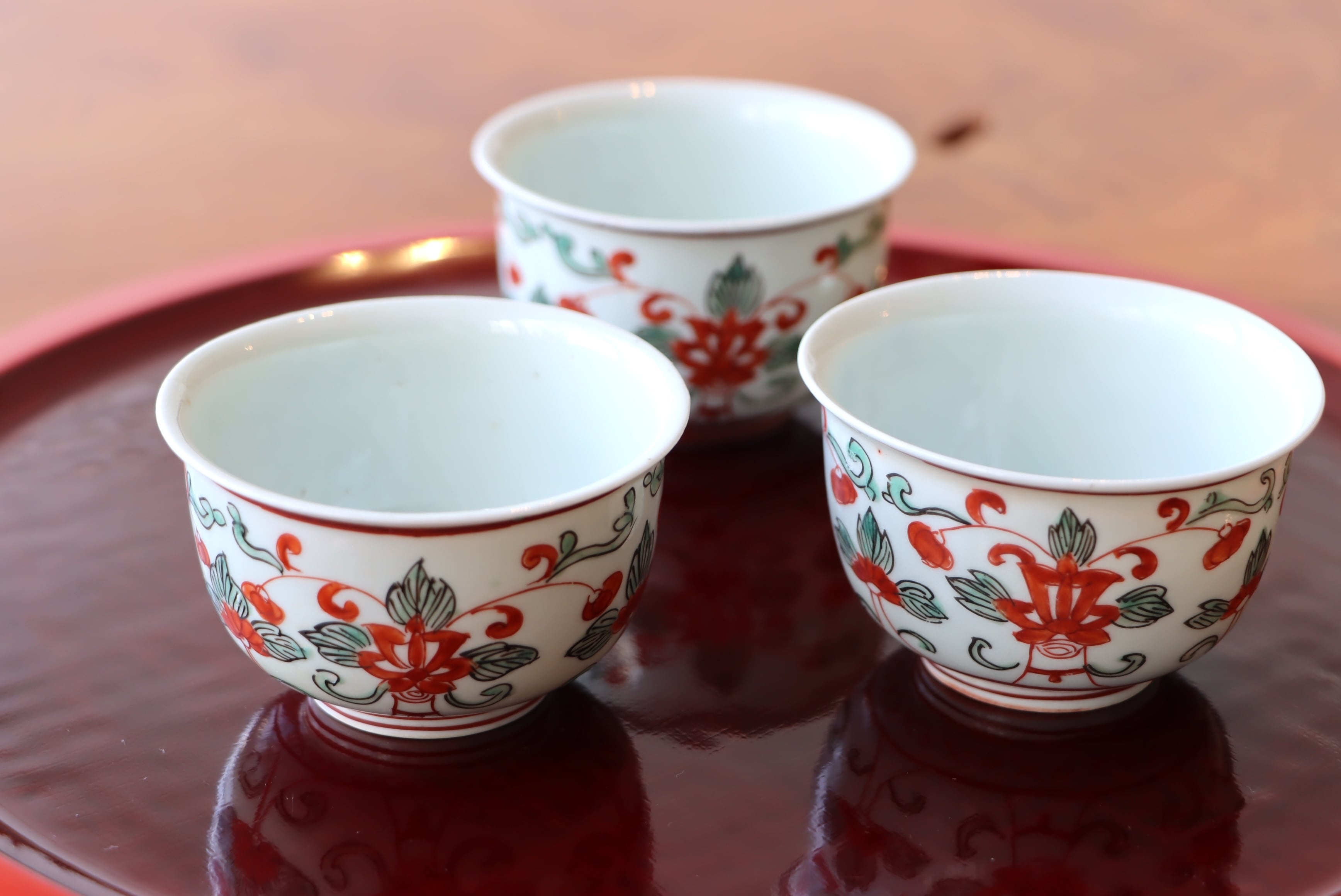 伊万里焼 色絵 花唐草文 湯呑 向付 ラスト1/Imari cup | (有)新原美術