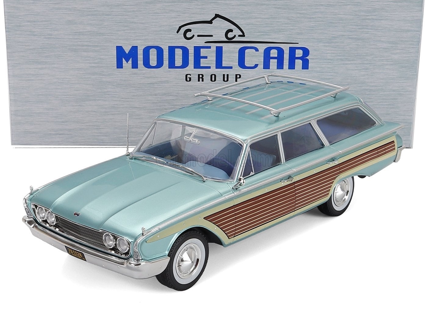ミニカー アメ車 1/18 LTD カントリー スクエア MCG 1/18 FORD USA LTD