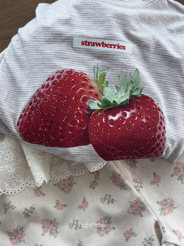 [即納S/L]≪nightbebe≫Strawberry T-Shirt light purple 2