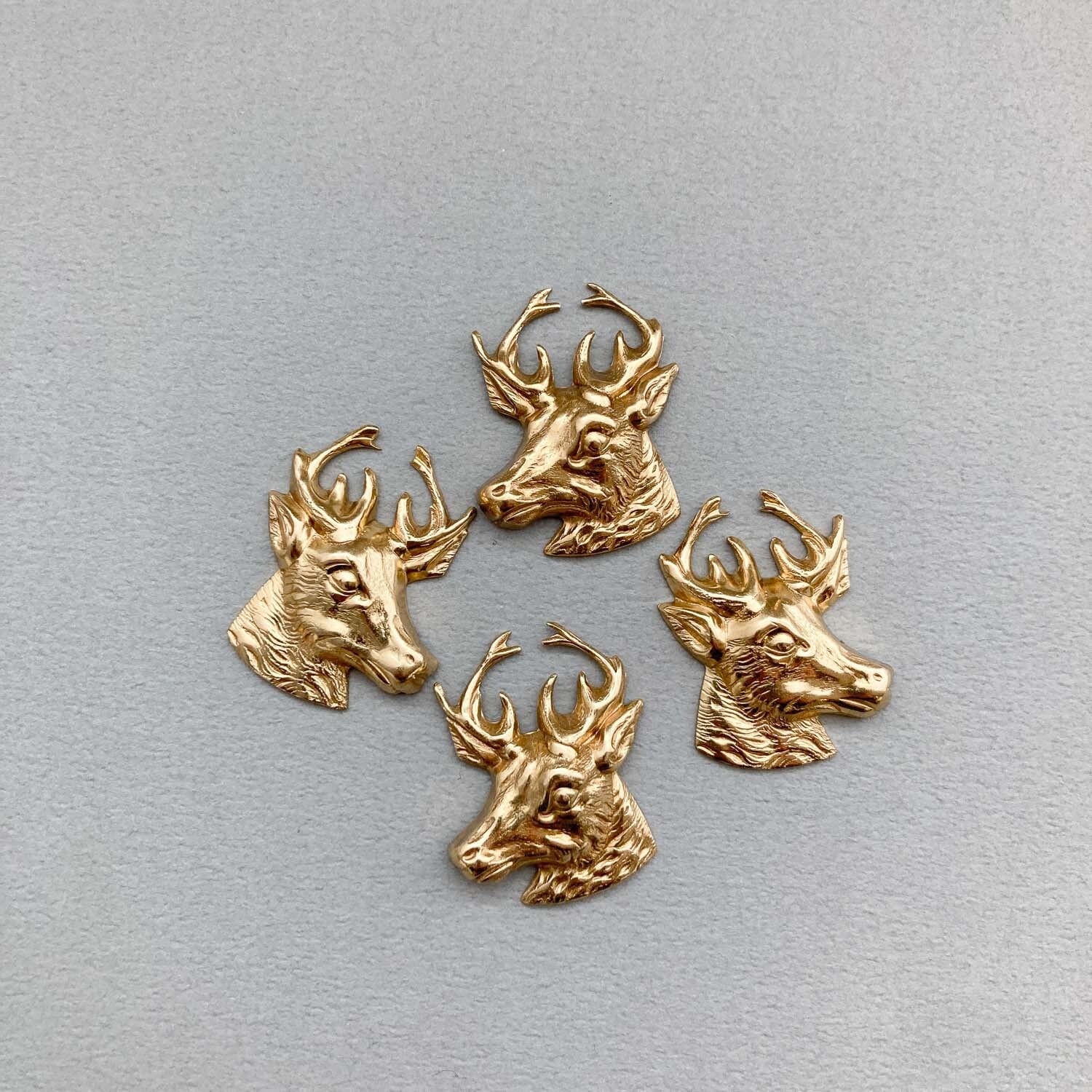 最終入荷〉USA真鍮 鹿の頭プレート | Dua-アクセサリーパーツショップ