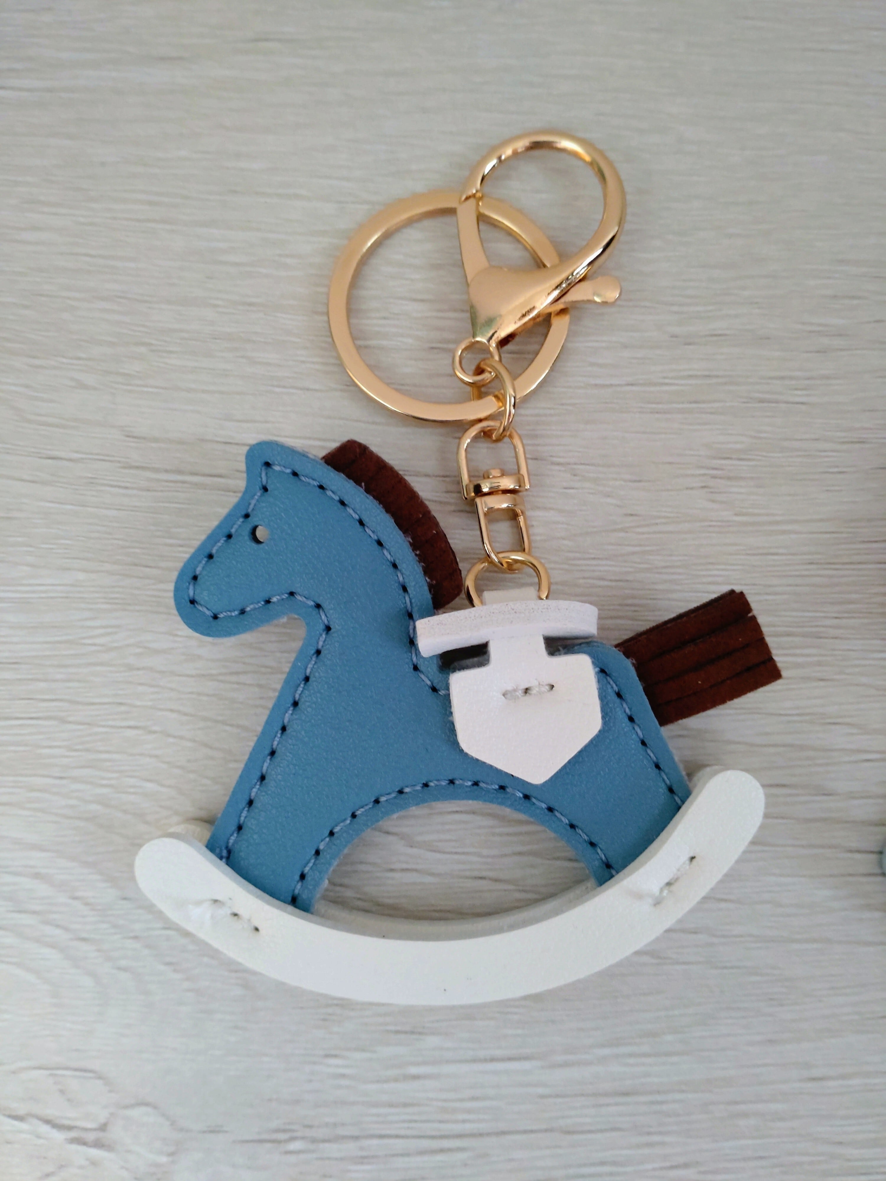 馬キーホルダー②（8色） | SDGsのお馬グッズ＆引退馬支援「Horse's」