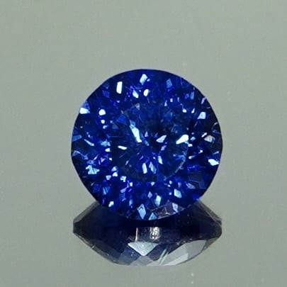 【Bright Brilliant Cut™️ “129 Facets” 】静寂を染め上げる、蒼の深淵 0.34ct 天然ブルーサファイア
