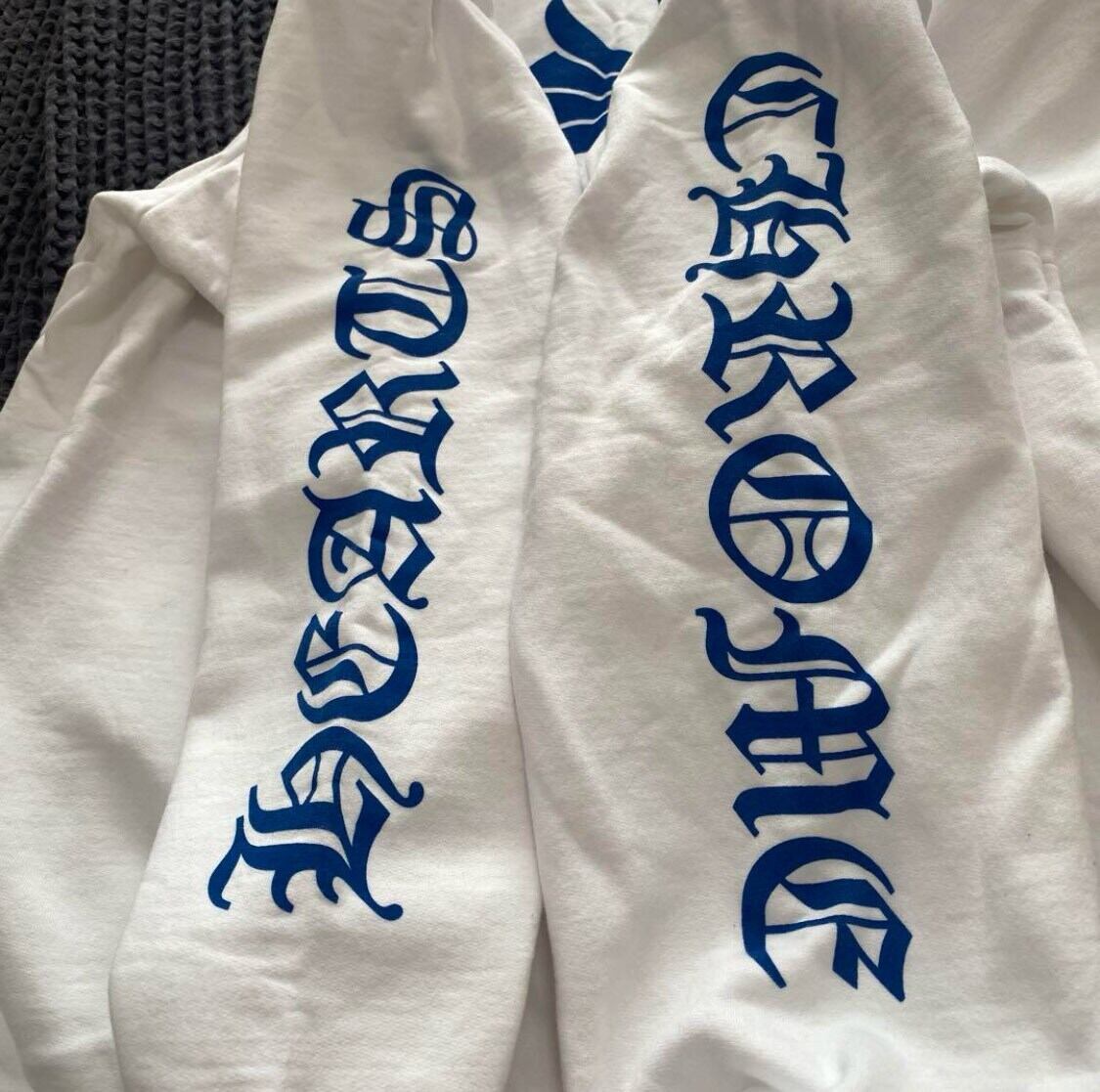 CHROME HEARTS クロスモチーフ パーカー CHROME HEARTS クロムハーツ クロス モチーフ パーカー フーディー LA