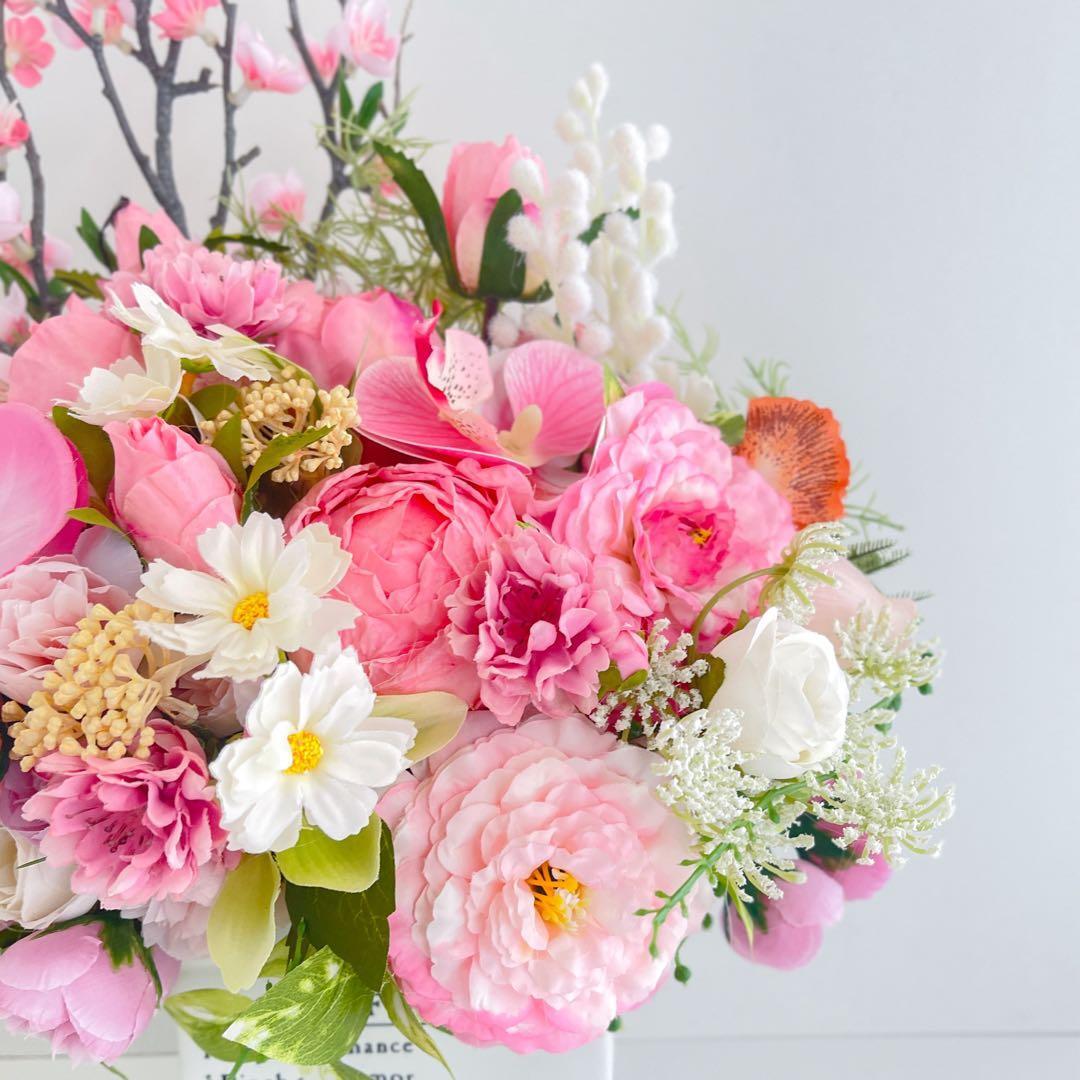 春爛漫 桃と牡丹の優雅なアレンジメント｜桃の節句・誕生日・退職祝い