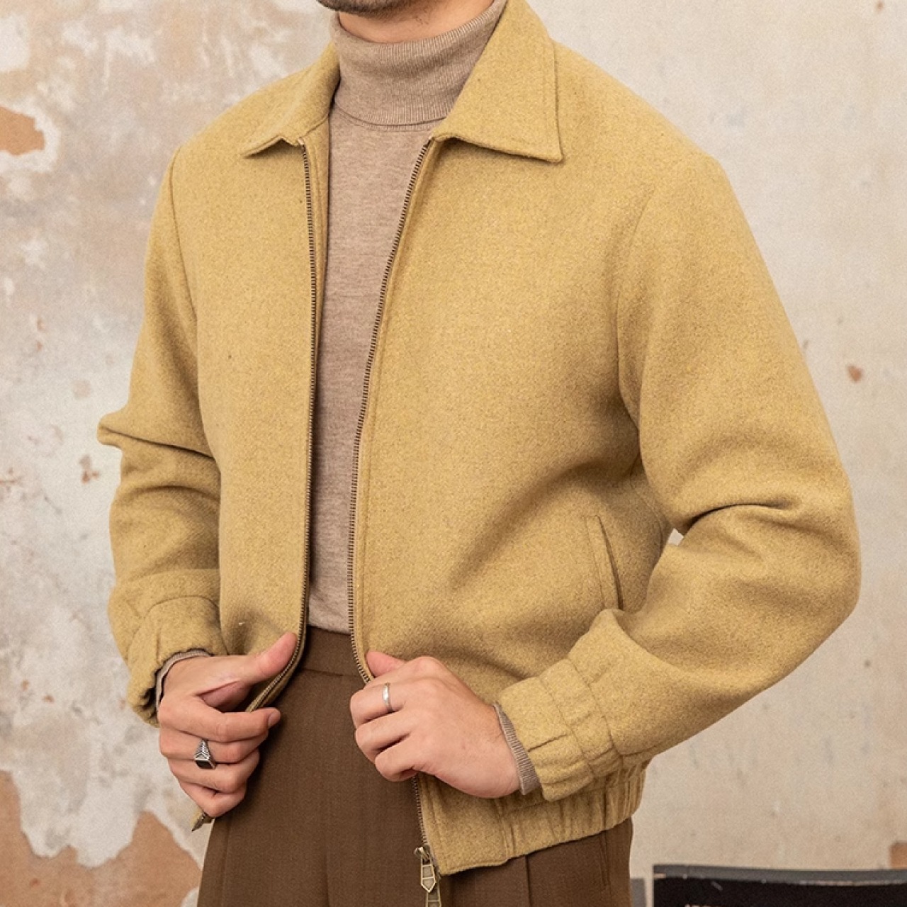 ヴィンテージ感漂うスタイリッシュなデザインが特徴のジャケット　SH032