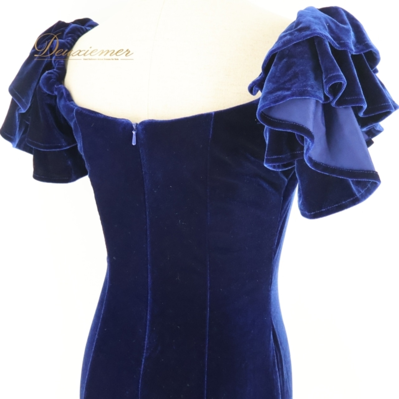 フラダンス 衣装 ワンピース ドレス uino! ブルー系 ハワイ製 ベロア 無地 シンプル フリル 2WAY かわいい 華やか 上品 高級感 光沢感 豪華 青 ハワイアン アロハ フラ ダンス レッスン 練習 オフショルダー おしゃれ パーティー用