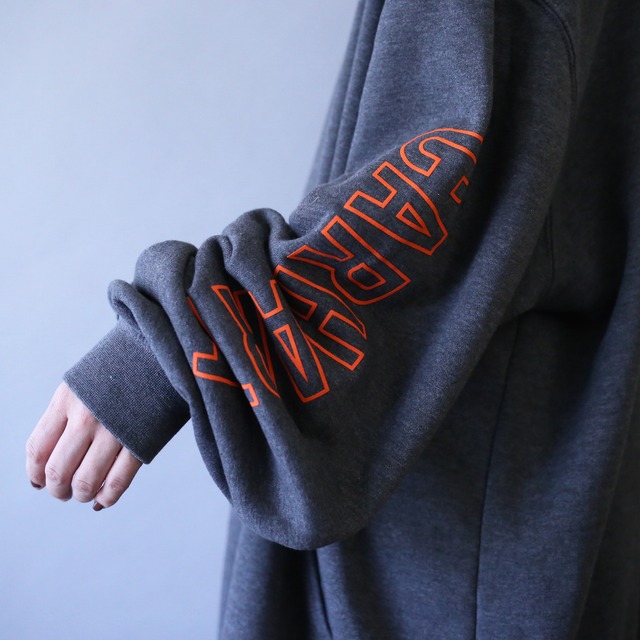 "Carhartt" sleeve logo printed over silhouette dark gray sweat parka