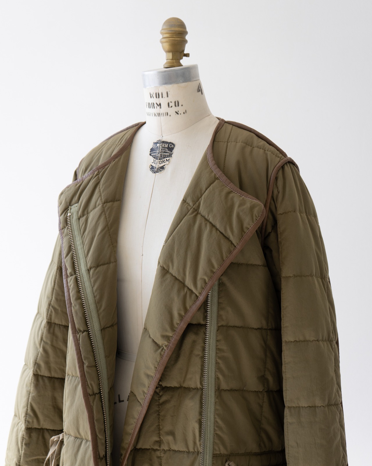 〈CÉLINE by phoebe philo〉Quilting no collar coat