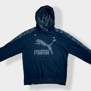 【PUMA】蛇柄 プーマ パーカー ロゴ プリントプルオーバー スウェット フーディー hoodie XL ビッグサイズ 袖 模様 切替 スポブラ 黒 us古着