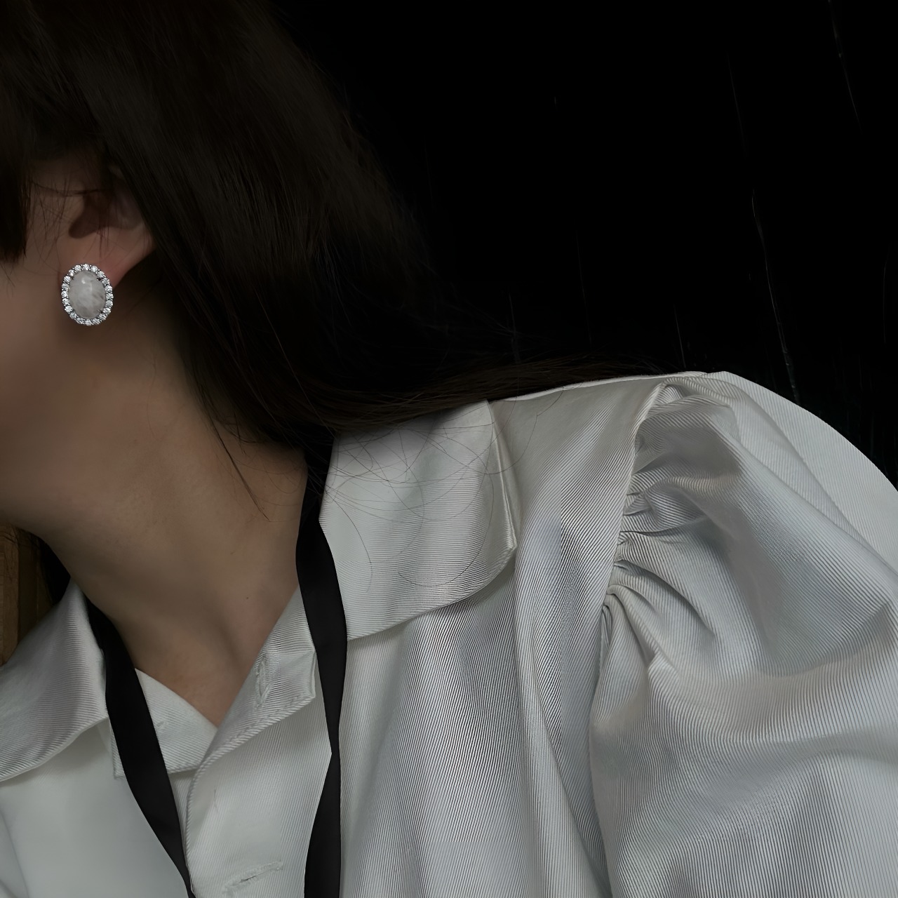 Cracked ice crystal silver stud earrings【H00038】