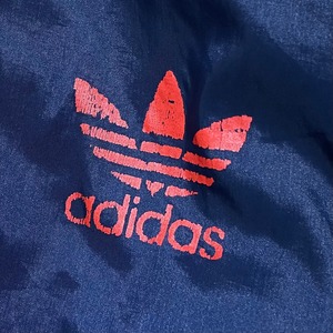 adidas 80s 銀タグ ブルゾン ジャンパー ナイロンジャケット 万国旗タグ マルチカラー ワンポイントロゴ トレフォイル メッシュ XL ビンテージ アディダス US古着