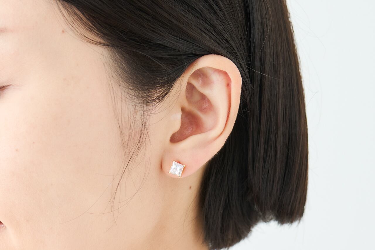 プリンセスカット キュービックピアス | 中村江里子セレクション 