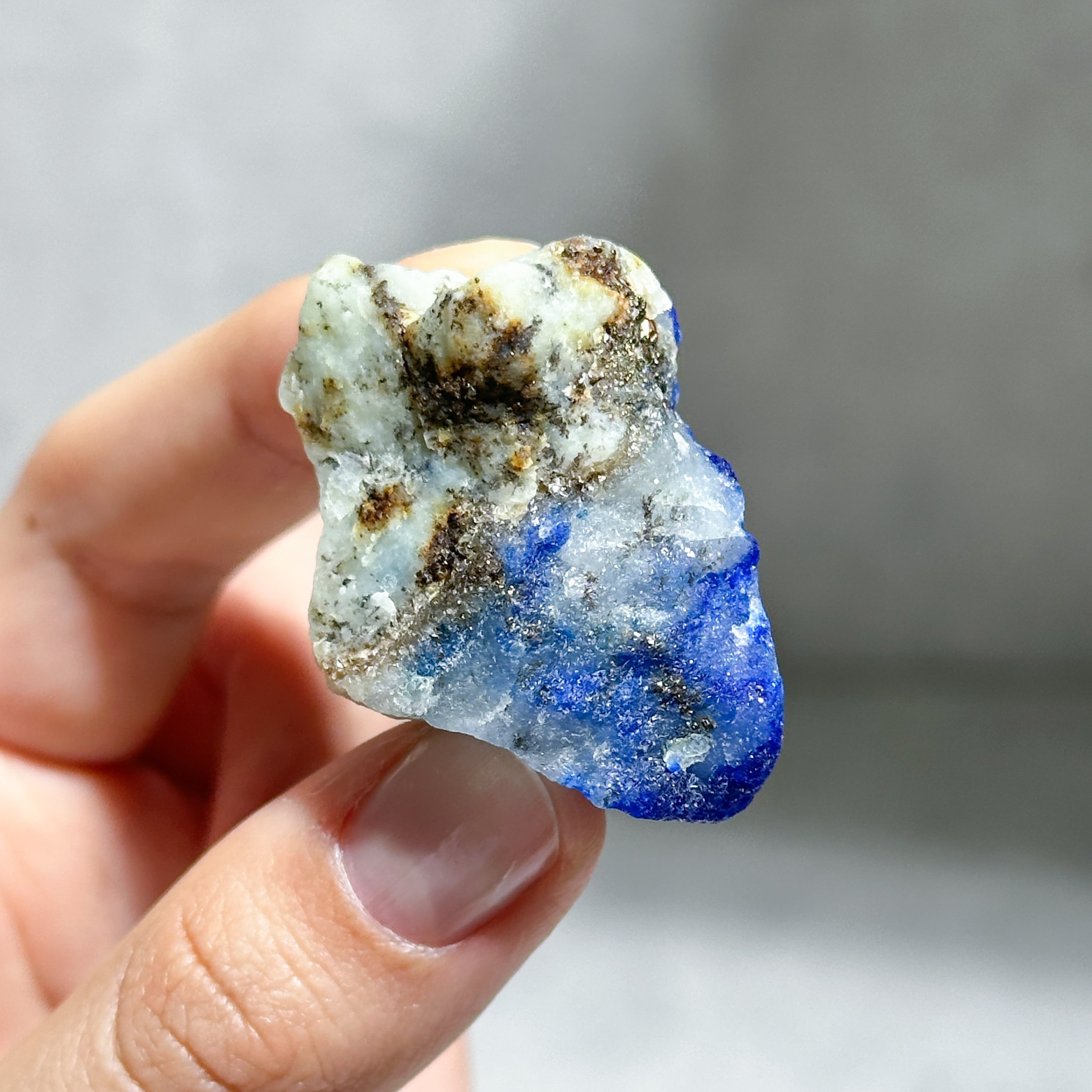蛍光◎アフガナイト 原石42◇Afghanite◇ 天然石・鉱物