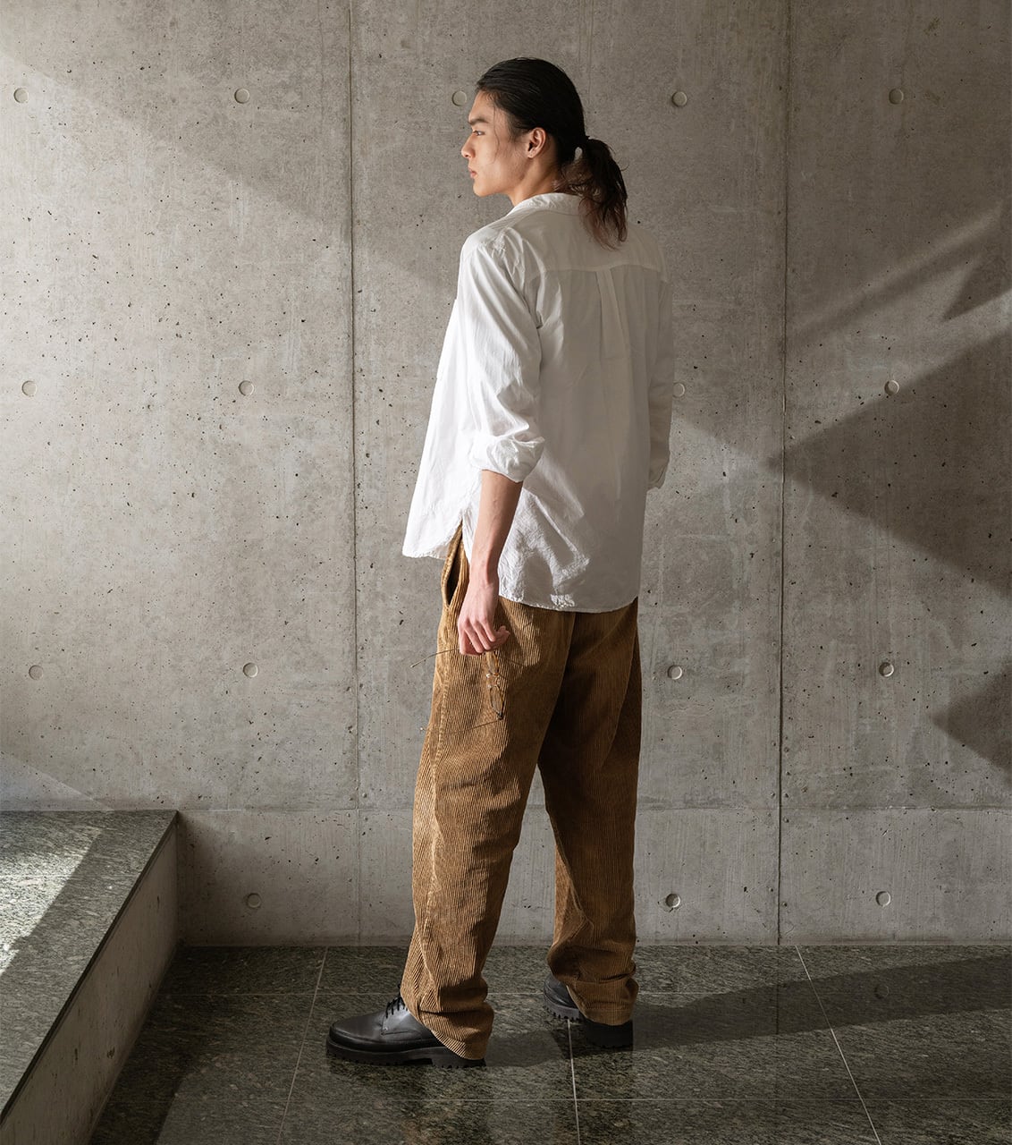 45rpm前身頃刺繍ホワイト長袖シャツ フラワー刺繍シャツ トップス REGIEVO