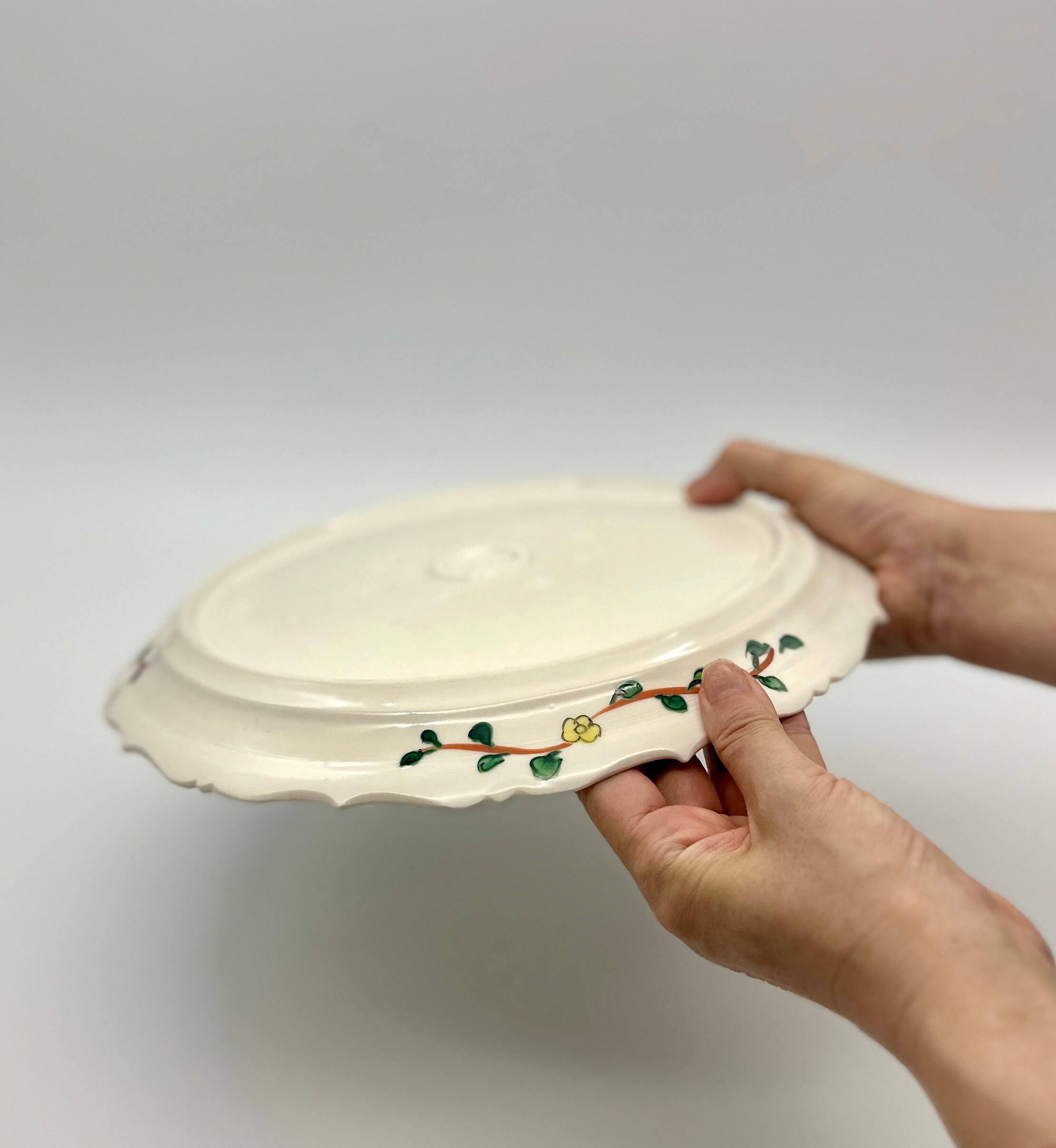 宮田竜司 呉須 赤絵 (魚絵柄) 稜花皿 (大) | pomod'adamo (ポモダダモ)