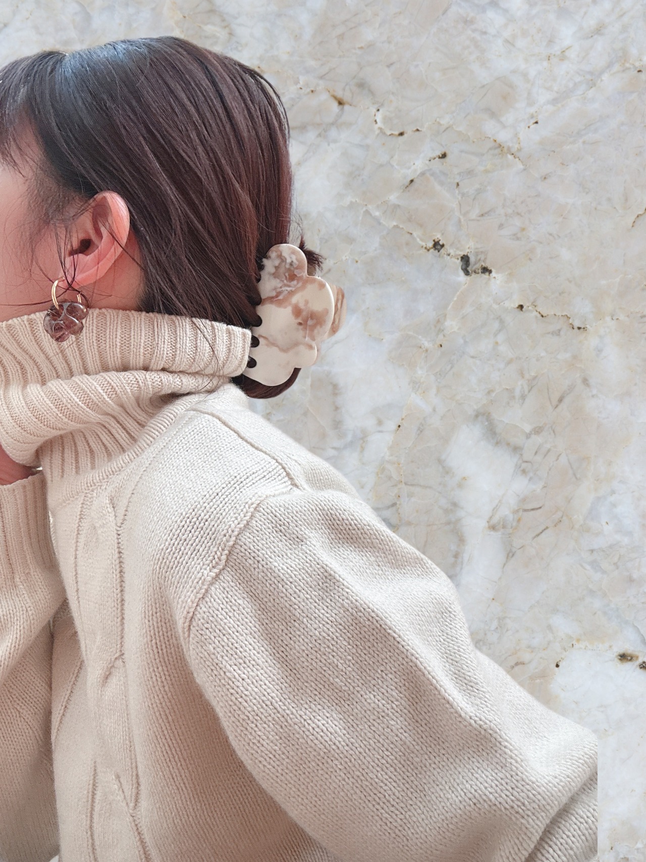 くも（雲）のマーブルヘアクリップ