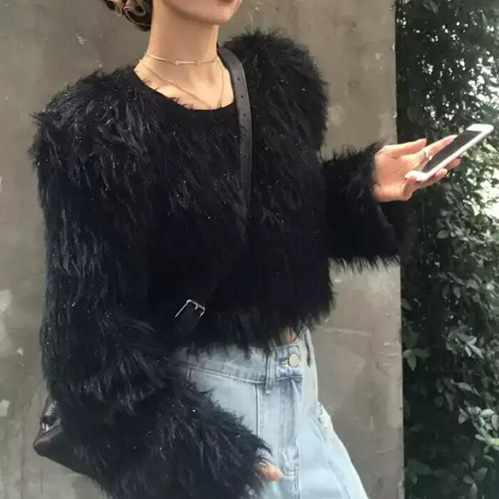 クロップドフェイクファートップスセーター【S-М】 | Stellaoggi クロップドフェイクファートップスセーター【S-М】 | Stellaoggi