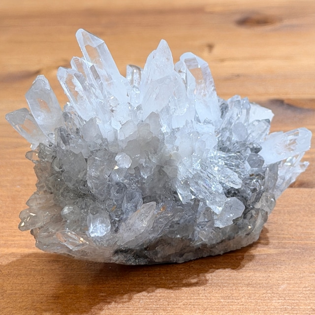 花のような結晶美 中国産 菊水晶 原石【AC5092】