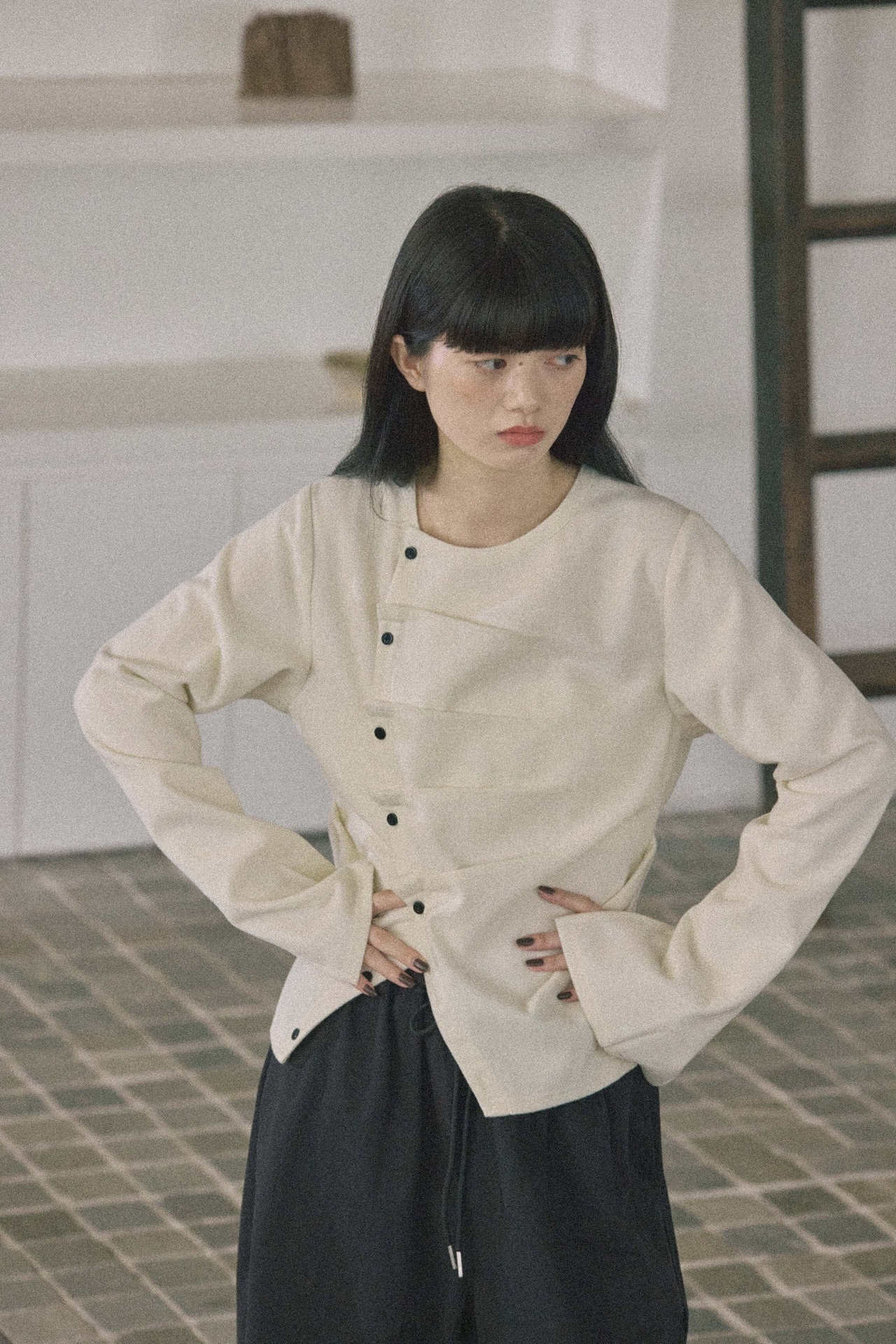 DU260708 Tuck Design Button Tops