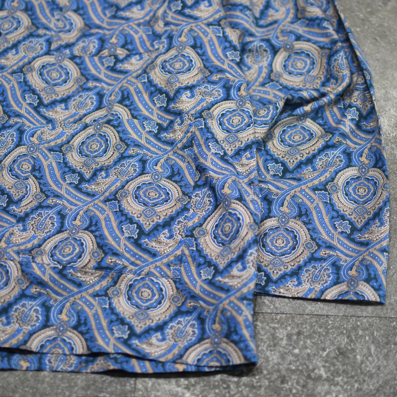 paisley pattern cotton pajama shirt