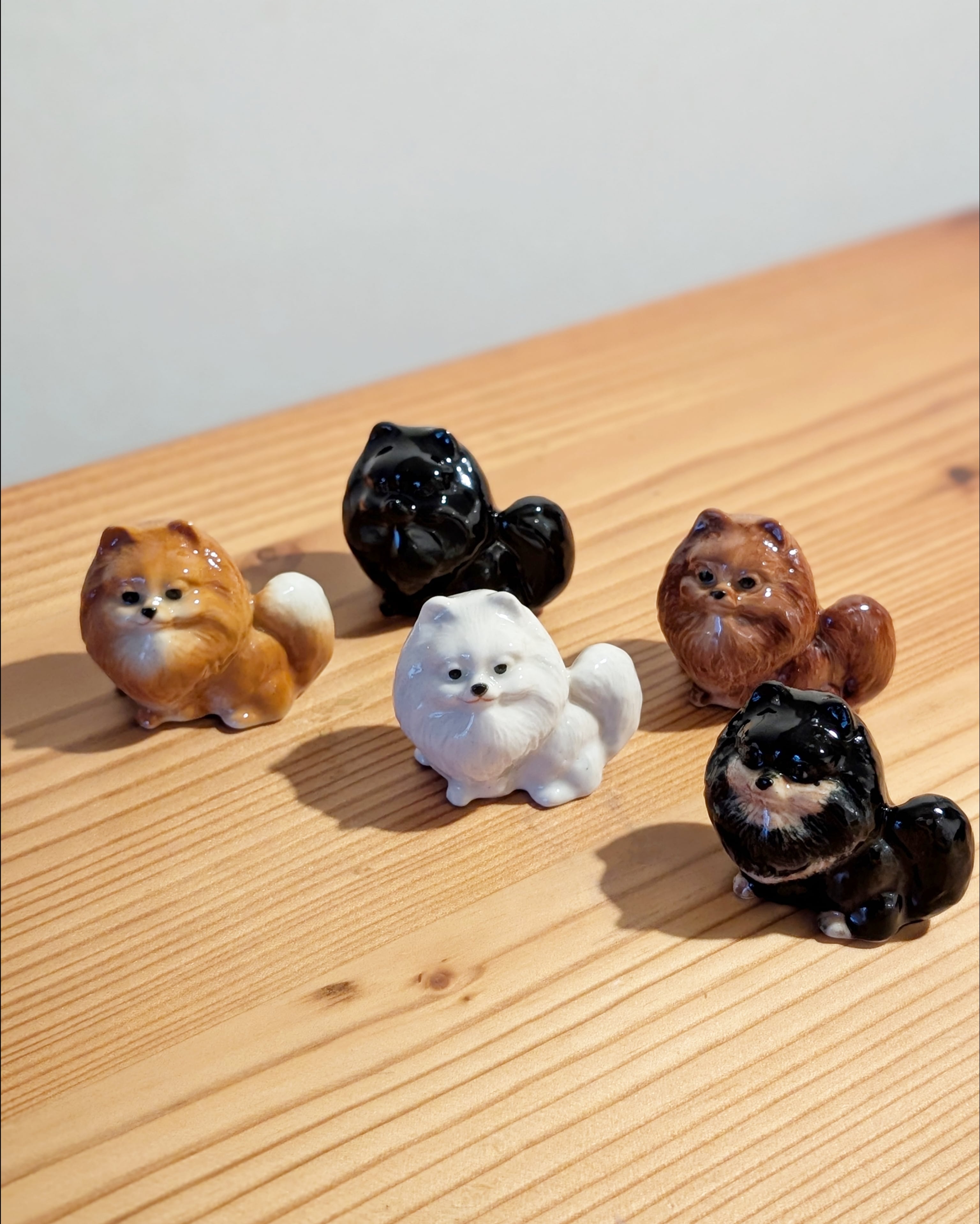 【ミニチュア陶器】 Pomeranian~sitting~