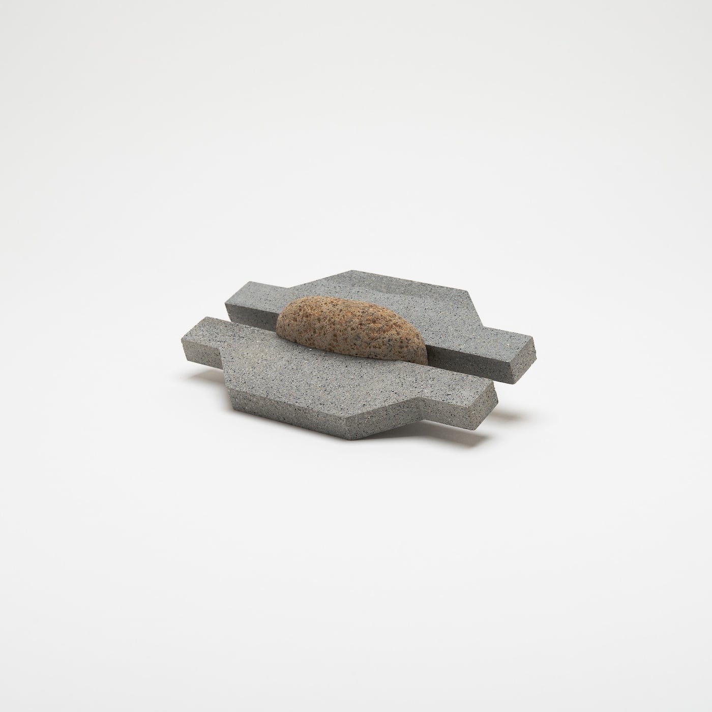 THE BETON AGE / No.17 / YOHEI KIKUCHI