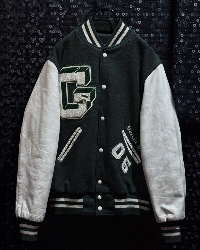 【ÆIEM】HOLLOWAY “GREENVILLE VARSITY CHEERLEADER” Personalized “MIRANDA / 08” Chenille Patch Green Wool × White Leather Sleeve Varsity Jacket