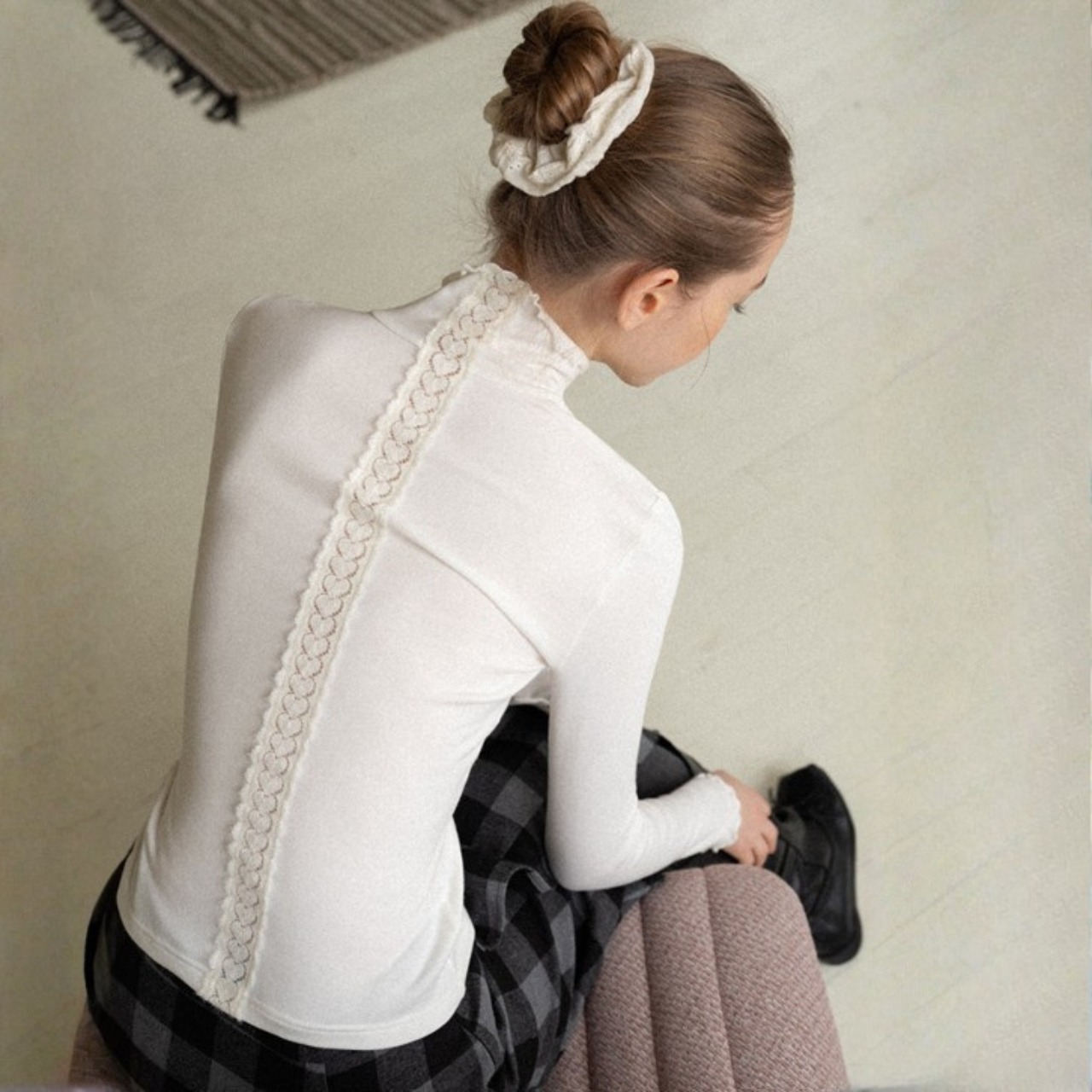 Trace Back Lace Top F0533