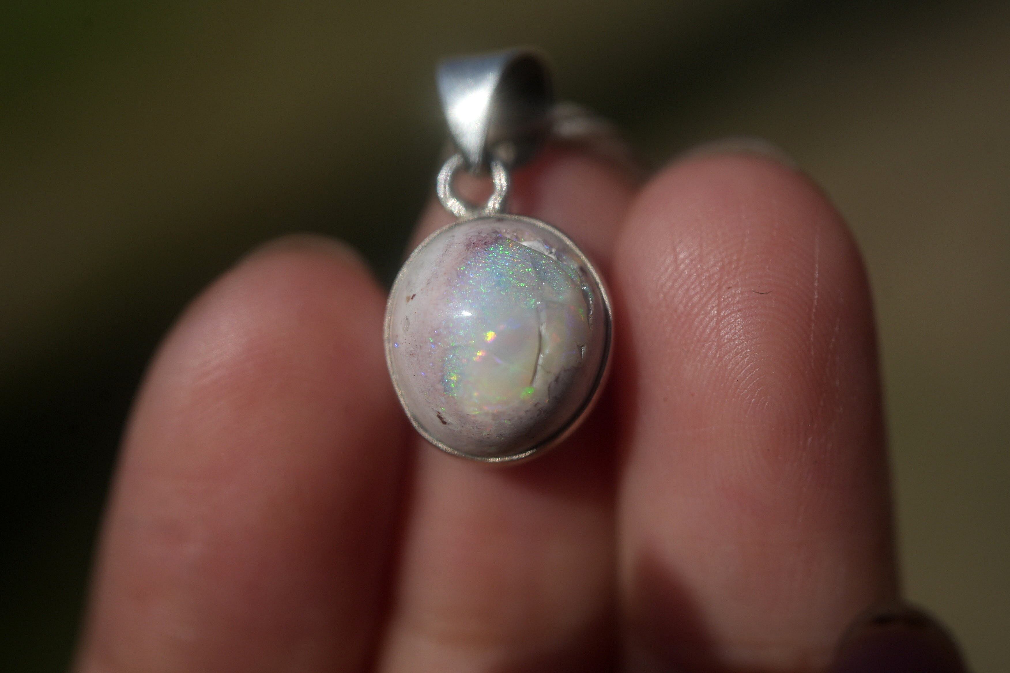 ブルーの夢虹色☆カンテラオパール シルバーネックレス1545 | Funky