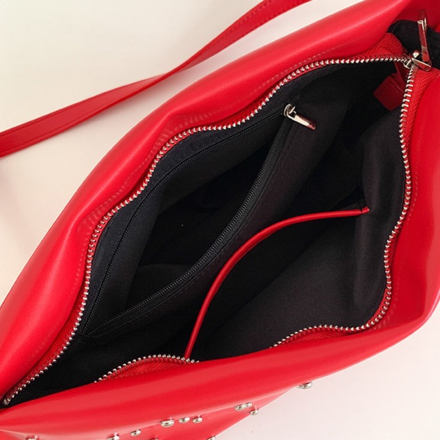 studded shoulder bag　J00477